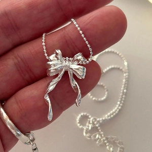 Collier Pendentif Nœud en Argent Sterling 925 pour Femme Style Ins Élégant et Simple Bijoux Minimalistes Cadeau