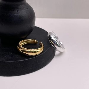 Minimalist S925 sterling silver open rings in gold and silver with beaded edge design
