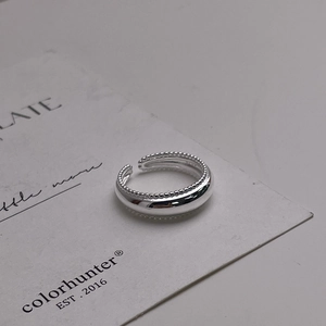 Minimalist S925 sterling silver ring with beaded edge detail and polished finish
