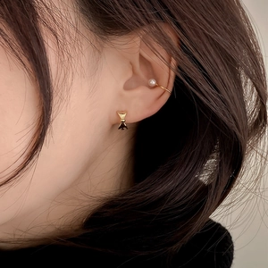 S925 silver butterfly stud earring and gold pearl ear cuff set on model ear