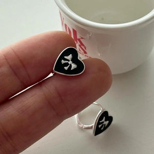 Orecchini a Cerchio in Argento Sterling 925 con Cuore e Fiocco Smalto Nero per Donna Gioielli di Moda in Stile Coreano Regalo