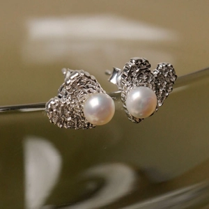 Heart Freshwater Pearl Stud Earrings With 925 Sterling Silver Earring Post Molten Hammered Texture Gold Silver Jewelry For Women