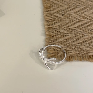 Bague ouverte en argent sterling S925 avec nœud papillon et design ajustable pour femme