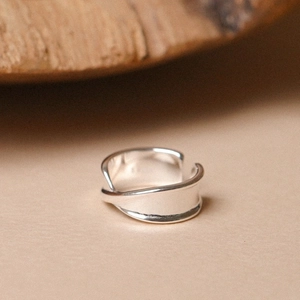 Minimalist 925 sterling silver wide ring with twisted wave texture and open adjustable band