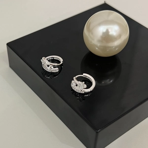 Sparkling S925 sterling silver star hoop earrings with pave zircon and pearl accent