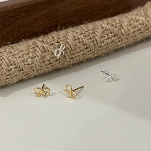 Minimalist 925 sterling silver bow earrings in gold and silver finish for women