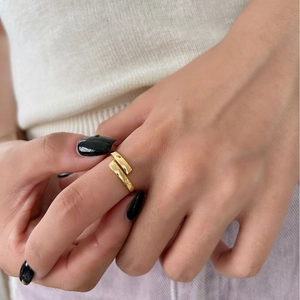 Minimalist golden 925 sterling silver open ring with polished geometric flat rectangle finish