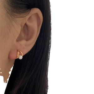 Minimalist 925 silver pearl earrings with gold-plated double arc design for women