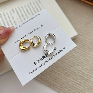 Boucles d'oreilles Créoles Minimalistes en Argent Sterling 925 pour Femmes Design Torsadé Möbius en Forme de C Doré Argenté Bijoux