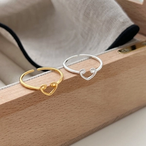 Set of two minimalist 925 sterling silver heart-shaped open rings in gold and silver finish