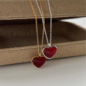 925 Sterling Silver necklace with elegant red heart pendants in gold and silver finish
