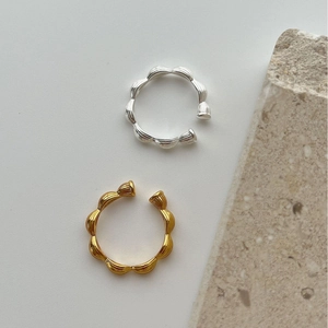 Minimalist textured S925 sterling silver adjustable rings in gold and silver finish