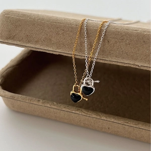 S925 sterling silver heart necklace with black onyx pendant and OT toggle clasp
