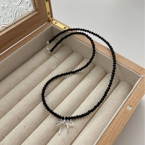 Collier en Perles d'Onyx Noir en Argent Sterling 925 avec Nœud Pendentif Nœud Papillon Vintage Minimaliste Chaîne de Clavicule Femme