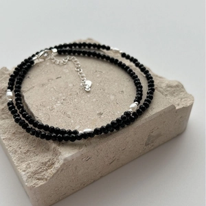 Double-layer s925 silver beaded necklace with black agate facets and white pearls
