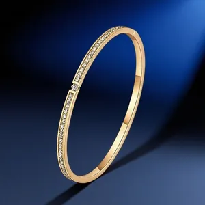 Bracelet Jonc Minimaliste en Acier Inoxydable avec Strass pour Femmes Bijoux de Luxe Mode Design Étoilé Scintillant