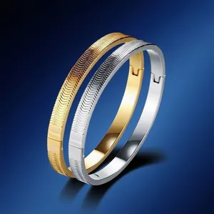 Western Stainless Steel Men's Hinged Bangle Wavy Fish Scale Texture Geometric Fashion Minimalist Jewelry Gold Silver Color