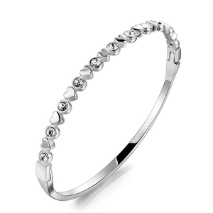 Bracelet jonc en acier titane argenté avec cœurs en zircone et fermoir cliquet