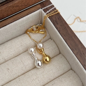 Minimalist S925 sterling silver perfume bottle necklace with pearl and teardrop pendant
