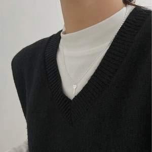 Collier minimaliste en argent 925 avec mini pendentif clé et gravure LOVE pour femmes