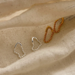 Élégantes boucles d'oreilles en argent S925 en forme de U avec perles dorées et argentées