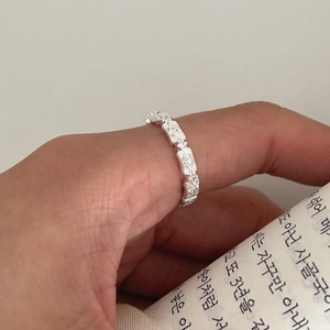 S925 sterling silver hollow lace ring with vintage diamonds in retro palace style