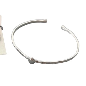 Minimalist S925 sterling silver open bangle with hammered texture and polished bead detail