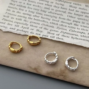 Créoles classiques en argent 925 torsadées avec zircons, finitions dorée et argentée