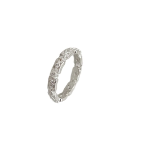 Retro S925 silver hollow lace ring with vintage carved texture and sparkling crystals