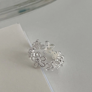 Elegant S925 sterling silver hollow flower open ring with vintage floral pattern