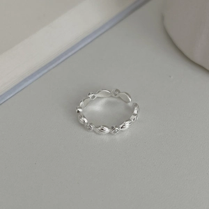 Elegant S925 sterling silver geometric open ring with sparkling zircon inlays for women