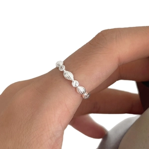 S925 sterling silver geometric ring with pavé marquise-shaped texture and zircons