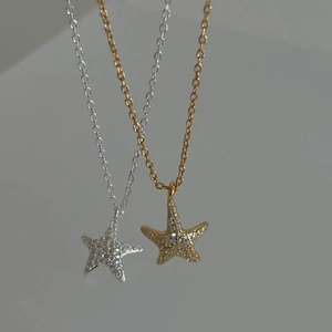 925 sterling silver starfish pendant necklace set with pavé cubic zirconia diamonds