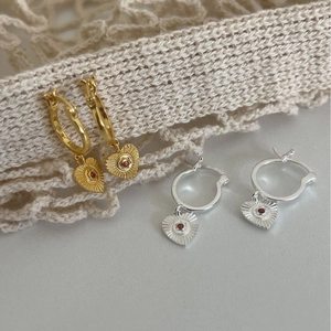 Orecchini a cuore in argento S925 vintage francese con gemma rossa in oro e argento