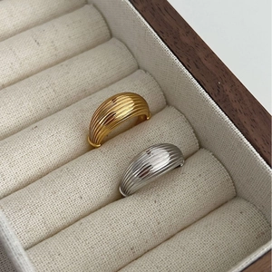 Bagues en argent sterling S925 avec design côtelé à texture coquille en or et argent