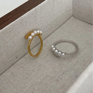 Anello vintage francese in argento S925 con cinque perle eleganti in oro e argento