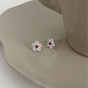 925 Sterling Silver Flower Stud Earrings Korean Minimalist Elegant Floral Small Rhinestone Earrings Dainty Daily Women Jewelry