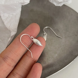 925 Sterling Silver Hook Dangle Earrings For Women Minimalist Olive Shaped Vertical Striped Texture Shell Design