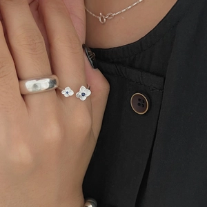 S925 sterling silver hydrangea open ring set with micro-set blue zircon gemstones