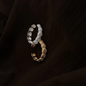 Bague ouverte coquillage en argent S925 doré et argenté avec texture en relief rétro