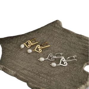 Boucles d'oreilles cœur S925 argent avec perles d'eau douce en finitions or et argent