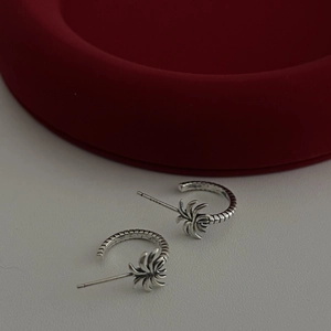 Vintage S925 sterling silver palm tree stud earrings with textured semi-circle hoop