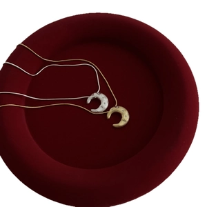 925 silver crescent moon necklaces with hammered texture and zircons in gold and silver