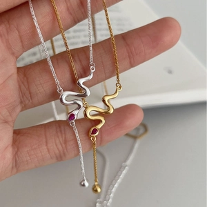 925 Sterling Silver Snake Necklace With Red Zirconia Inlaid Elegant Serpent Pendant Necklace For Women Jewelry