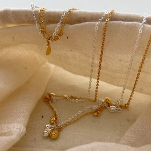 Minimalist 925 silver water drop pendant necklace in gold and silver finishes