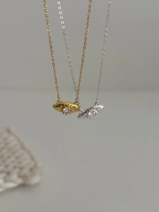 Détails du pendentif œil porte-bonheur en argent S925 finitions or et argent