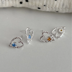 S925 sterling silver heart studs with blue and yellow zircon in hammered metal finish