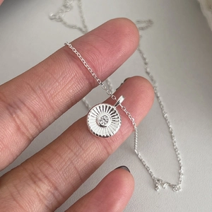 925 Sterlingsilber Sonnenblume Rundplatte Anhänger Halskette Für Damen Sonnenstrahl Strass Eingelegt Schlüsselbeinkette Ins Stil Schmuck