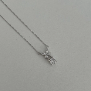 925 Sterling Silver Butterfly Pendant Necklace Light Luxury Rhinestone Clavicle Chain Elegant Niche Design Jewelry For Women