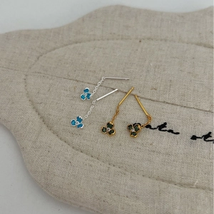 Elegant silver and gold clover drop earrings with enamel finish and zircon stones